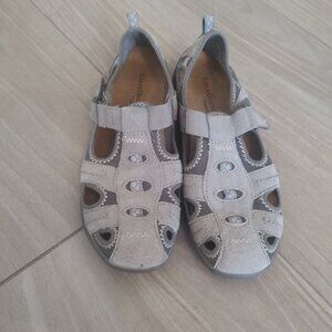 Earth Origins Camby Gray Suede Loafer Shoes Women's